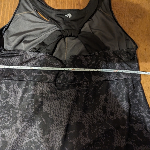 Youth size medium active dress - Picture 6 of 7